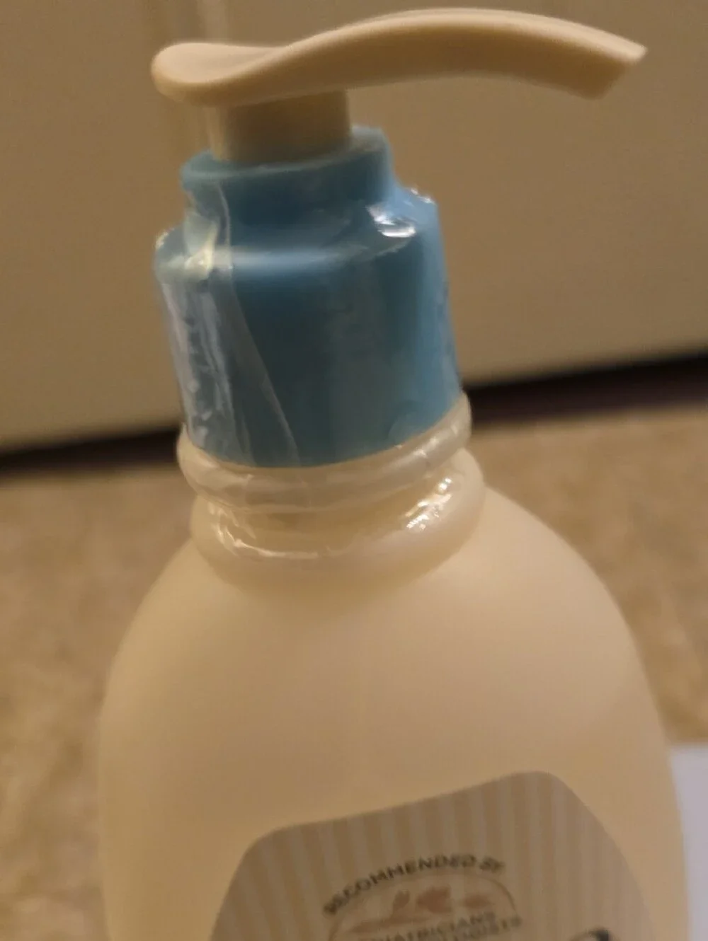 Aveeno Baby Daily Moisture Wash & Shampoo - Light Blue